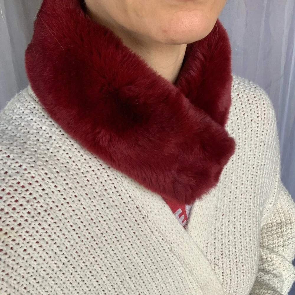 Scarlet Rex Rabbit Fur Collar - Picture 3 of 8